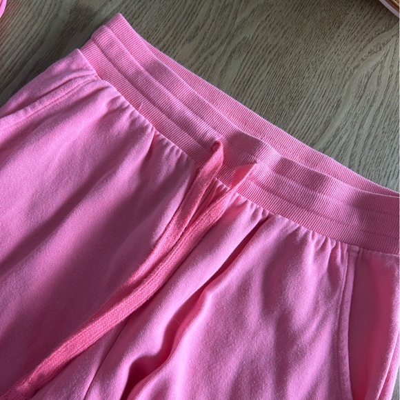 Pink Lounge Set - Picture 6 of 7